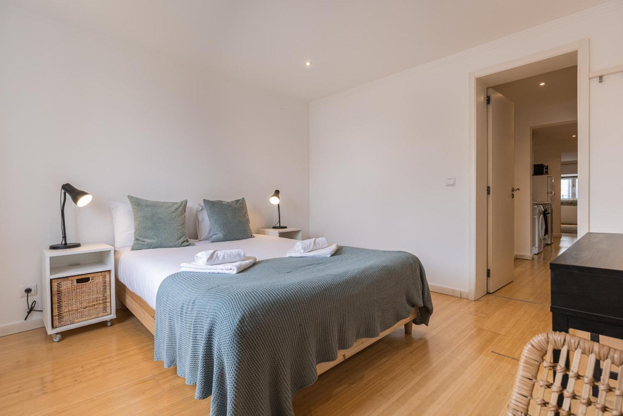 Madragoa Hideout Apartment Lisbon Bagian luar foto